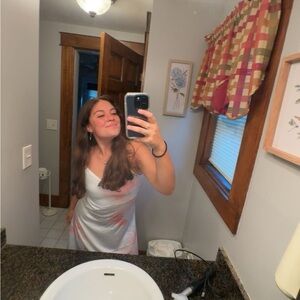 Meet your Posher, Ahnalese!